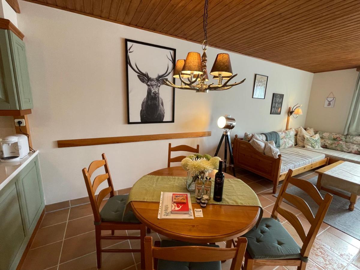 Hundefreundliche Bergwohnung neben der Skipiste - Mittelstation Skigebiet Gerlitzen Kanzelhohe Exterior foto